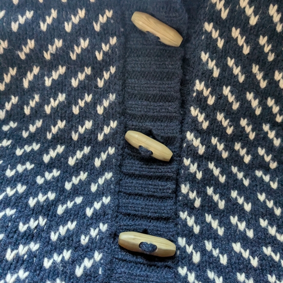 L.L. Bean Blue and White Chunky Knit Cardigan - Picture 3 of 7